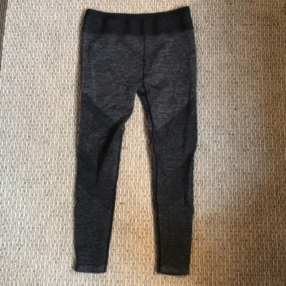 Athletic leggings